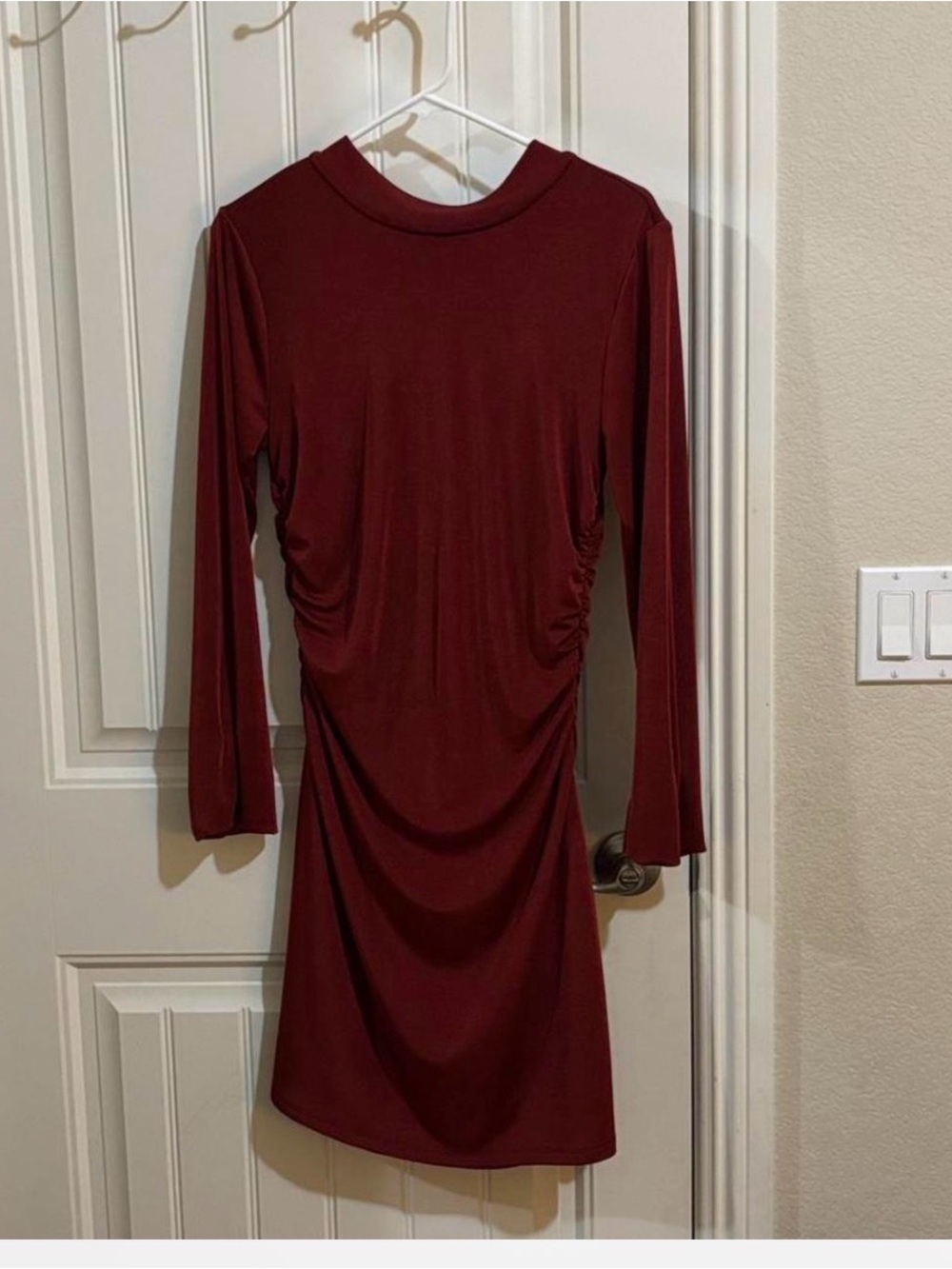Wayf Long Sleeve Ruched Side Dress in Burgundy
